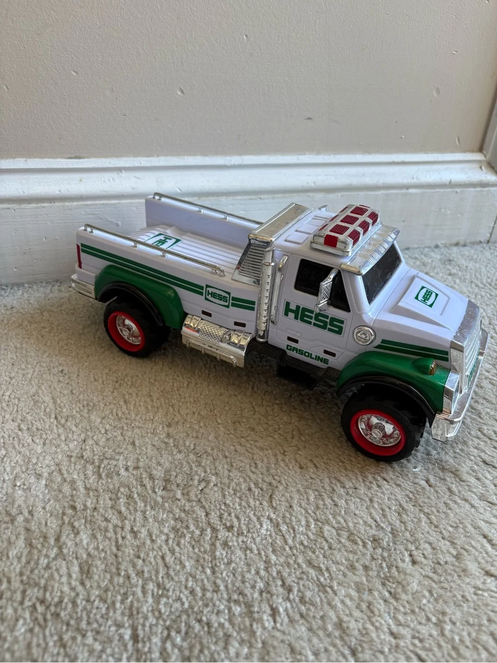 Hess truck, lights and sounds